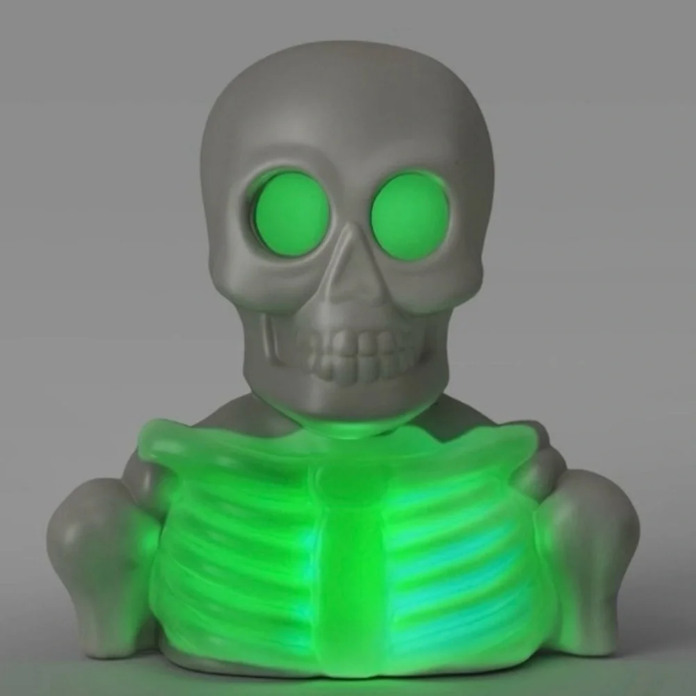 NWT. HYDE & EEK! Skeleton Bust Light Up Decor